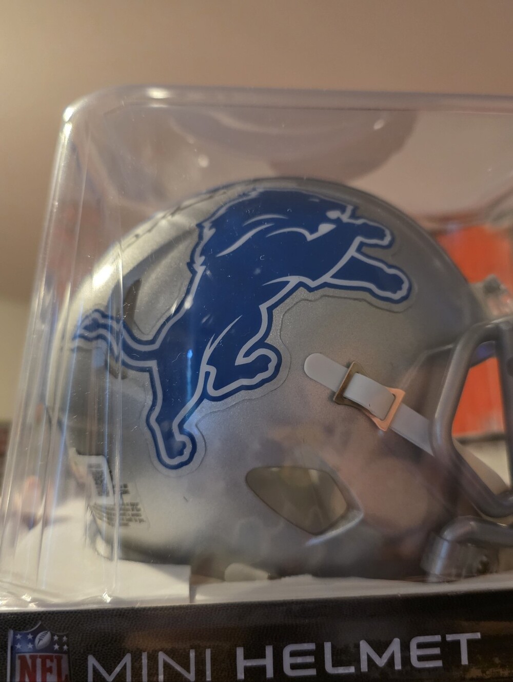 Riddell Aidan Hutchinson Detroit Lions Autographed Speed Mini Helmet Beckett